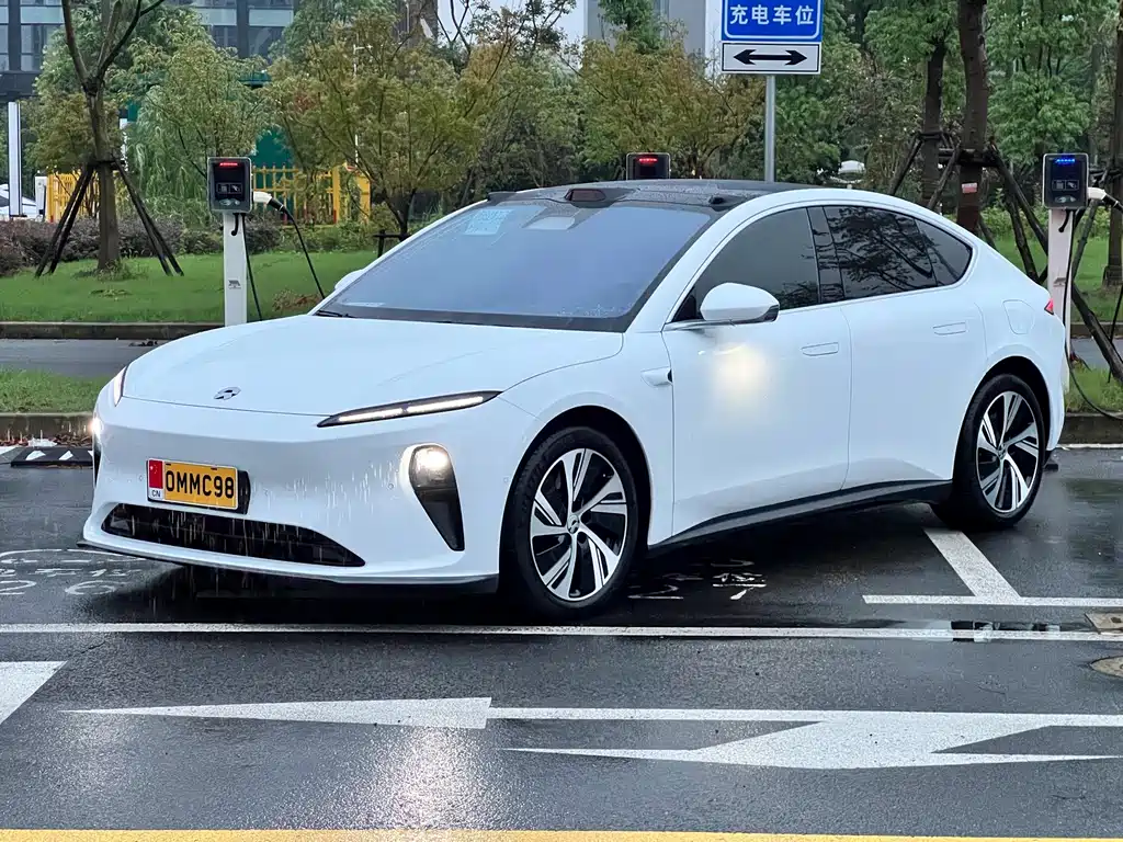 Nio ET5 2025