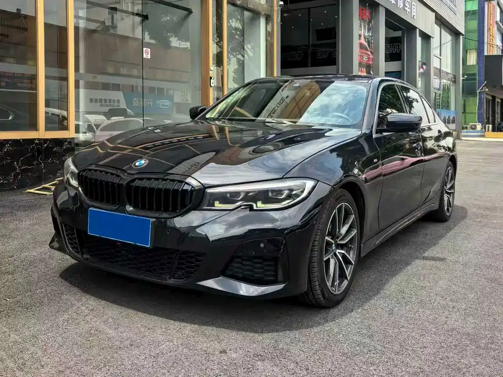 BMW 3 Series 2021