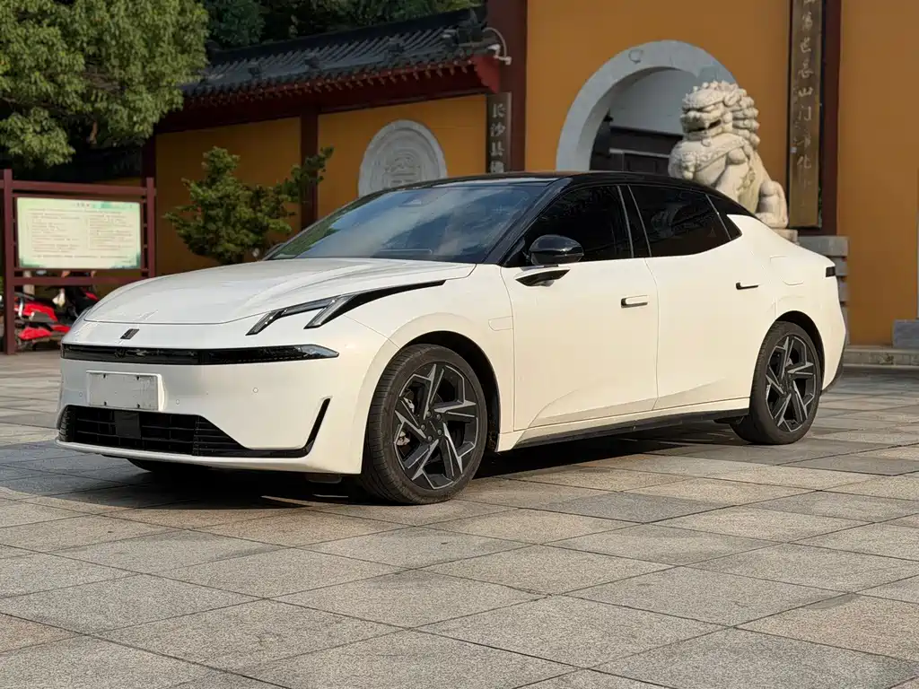 Lynk Co 07 EM-P 2024