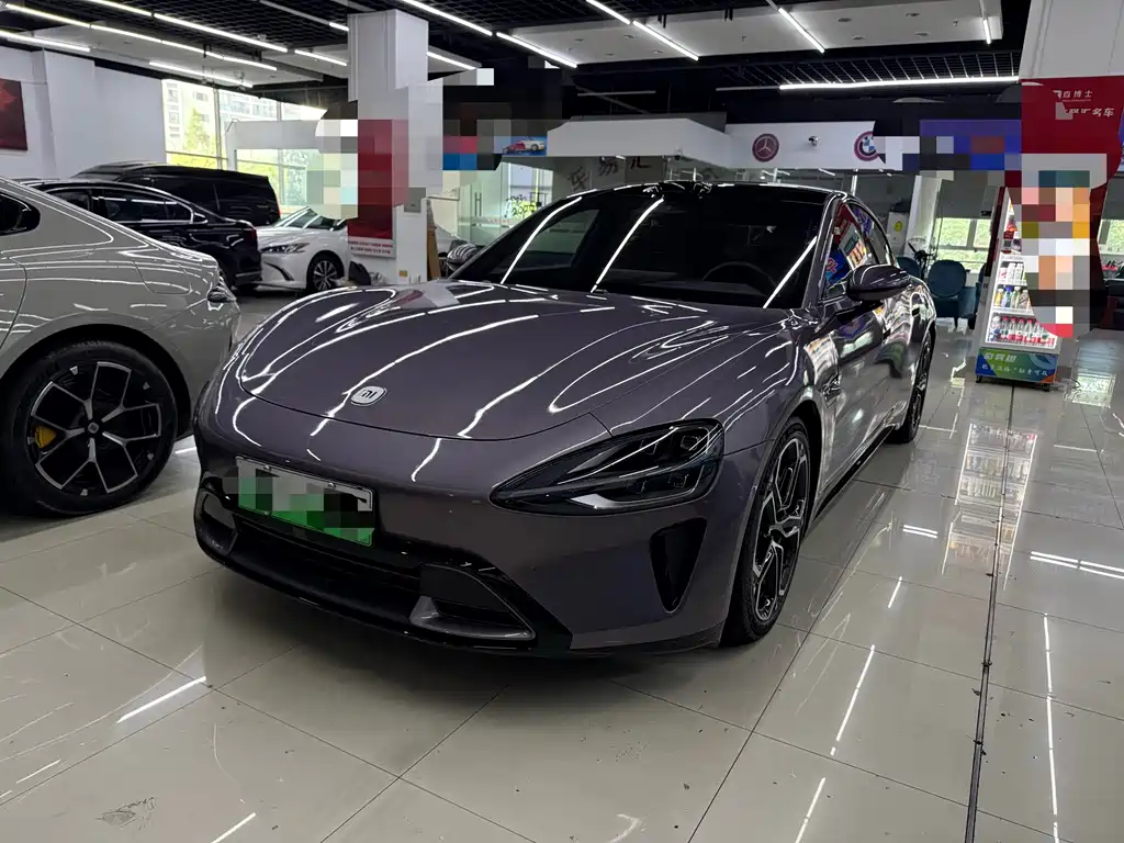 Xiaomi SU7 2024