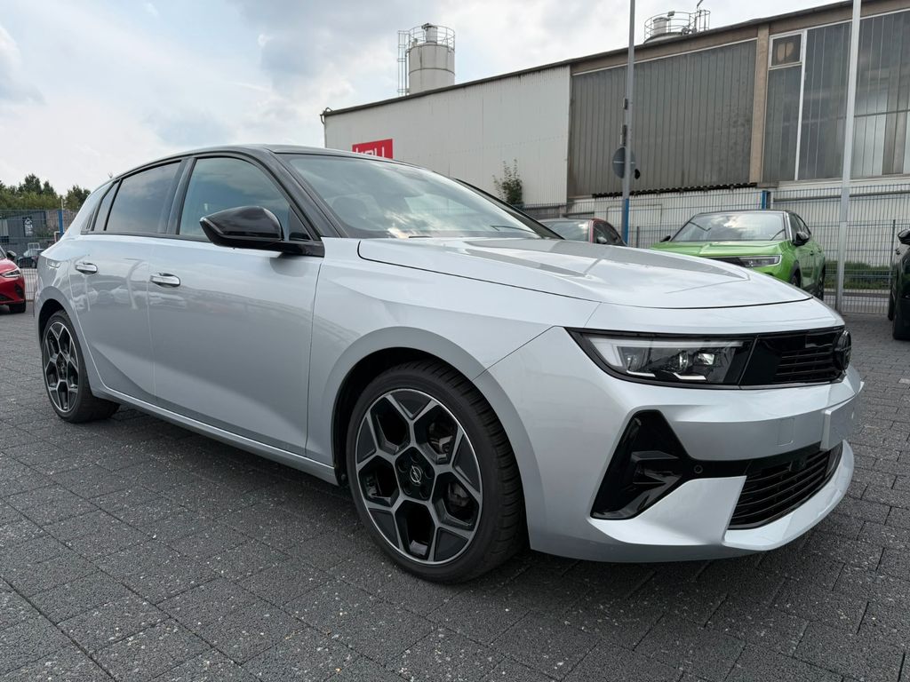 Opel Astra 2024