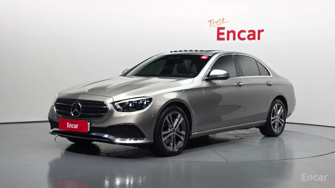 Mercedes-Benz E-Class 2022
