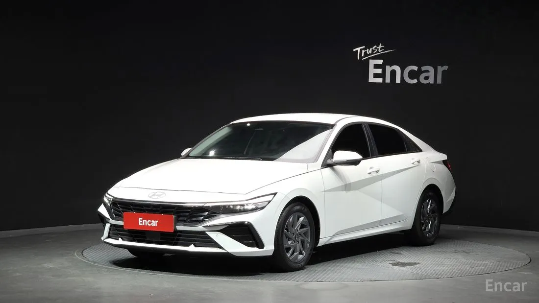 Hyundai Elantra 2024