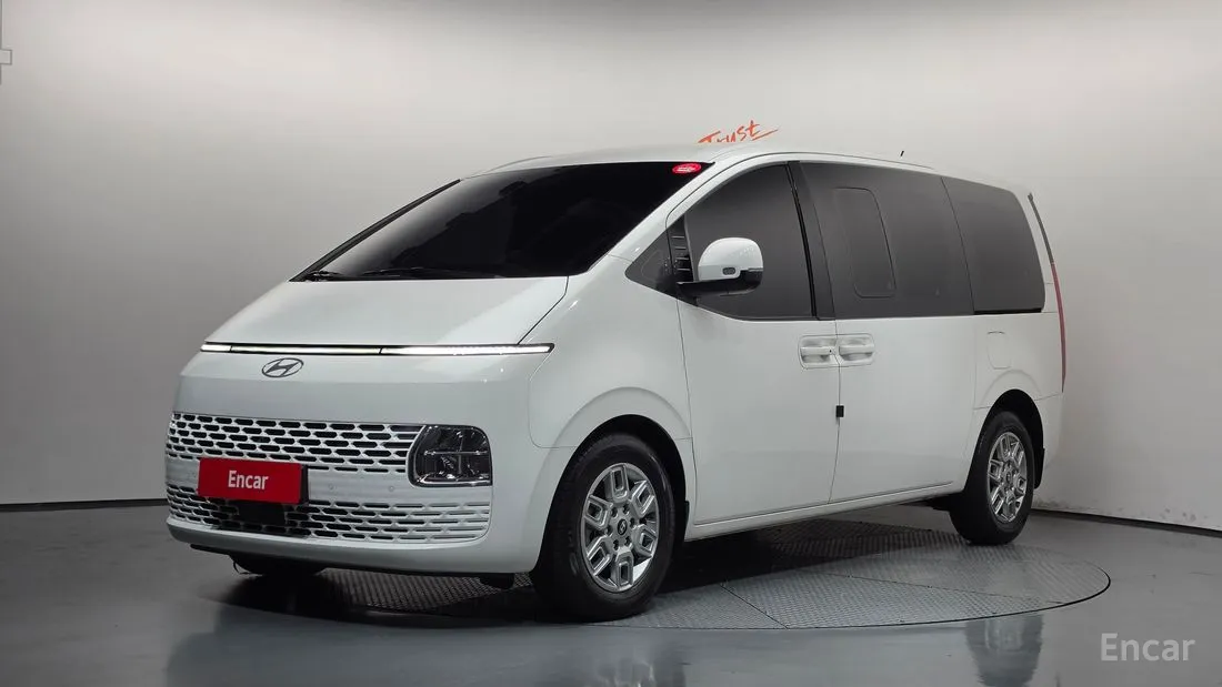 Hyundai Staria 2025