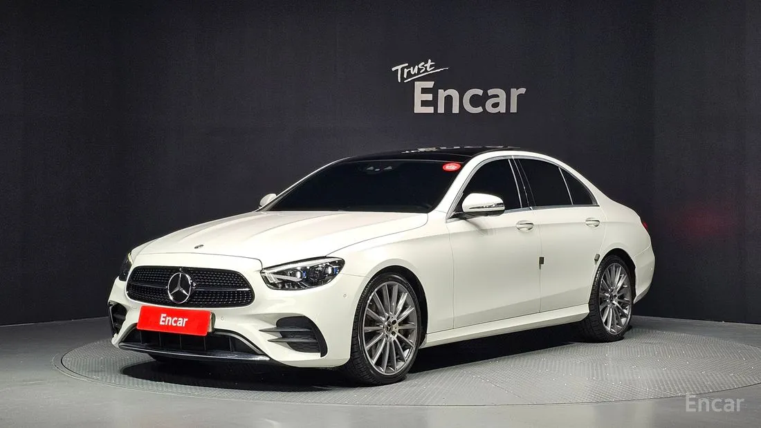Mercedes-Benz E-Class 2022