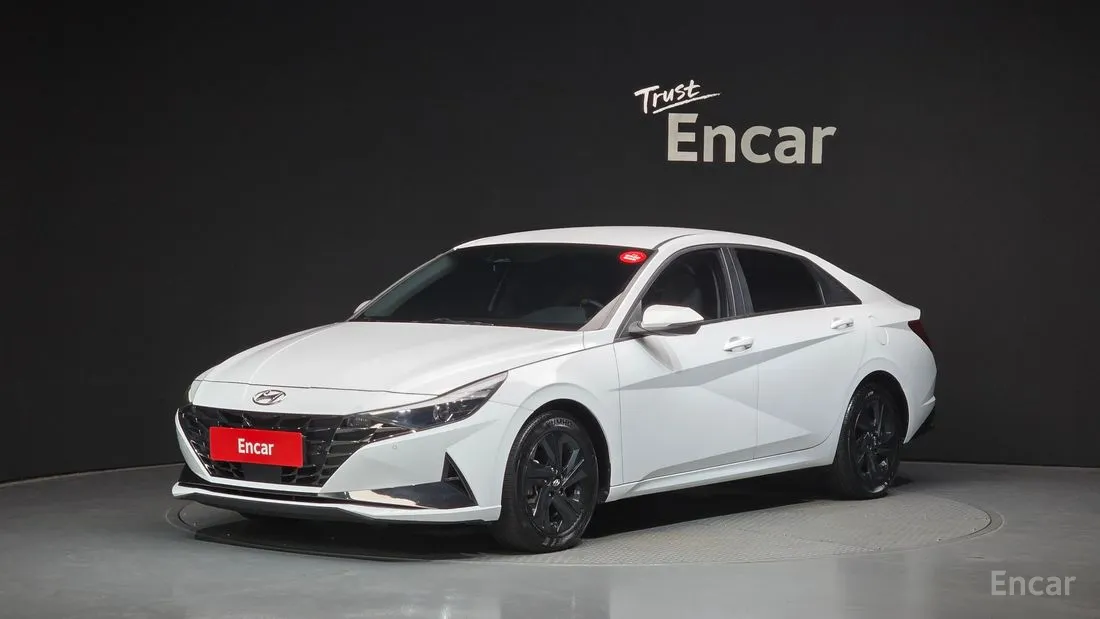 Hyundai Elantra 2022