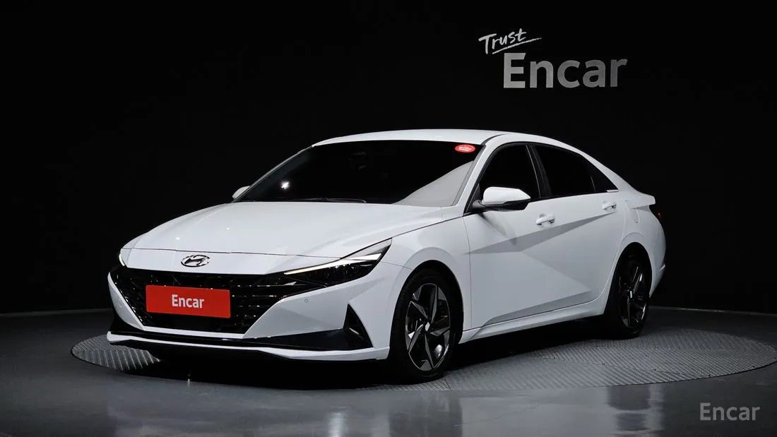 Hyundai Elantra 2022