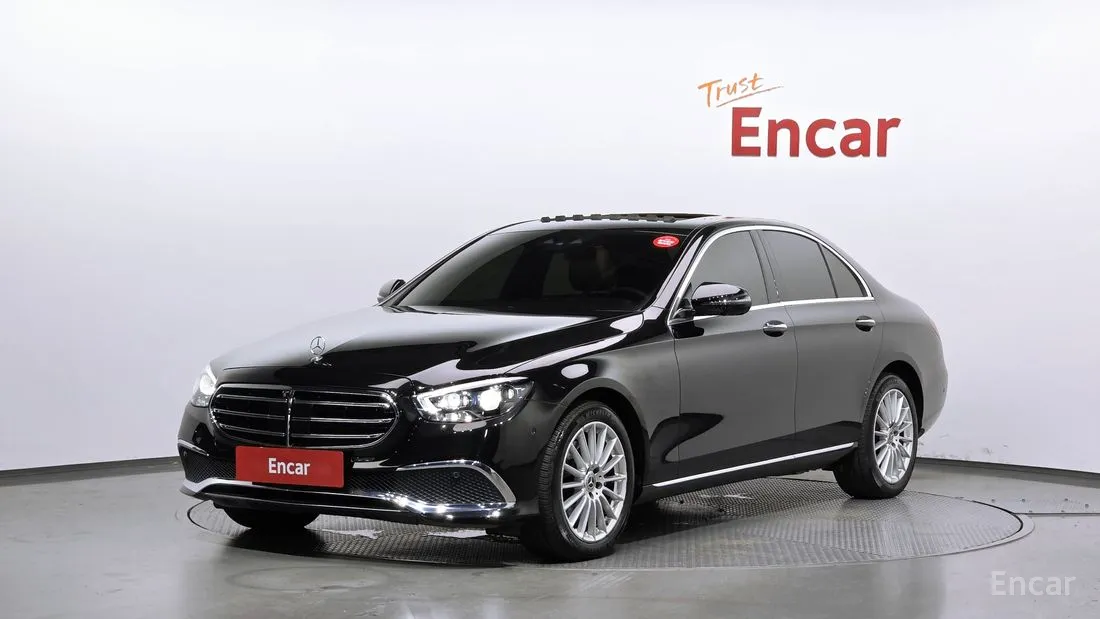Mercedes-Benz E-Class 2022