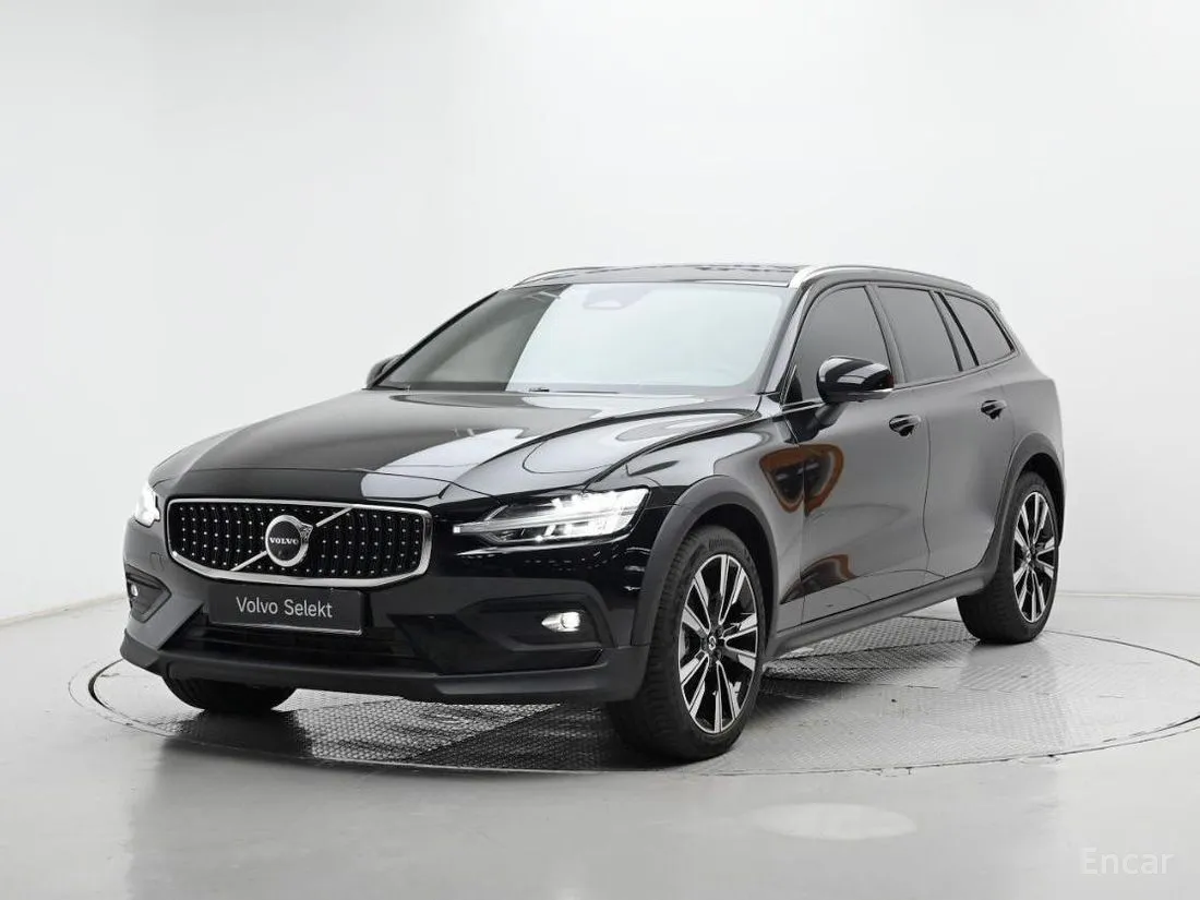 Volvo V60 2024