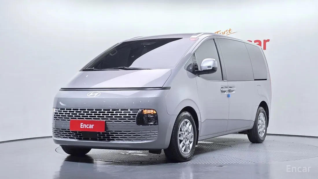 Hyundai Staria 2025