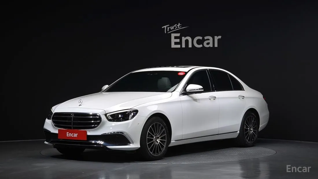 Mercedes-Benz E-Class 2022